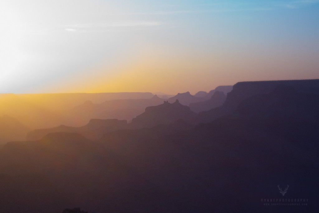Grand Canyon, Arizona, in the evening taken by Eric Draht