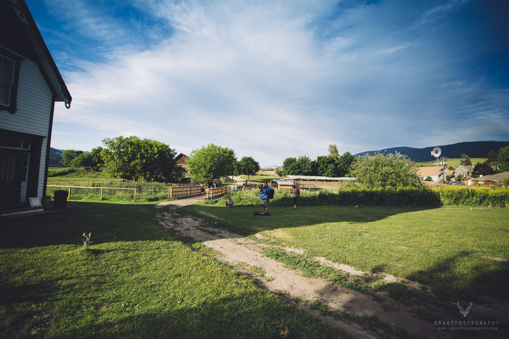 Draht Photography takes a photography group to O'keefe ranch for some fun flash lessons!